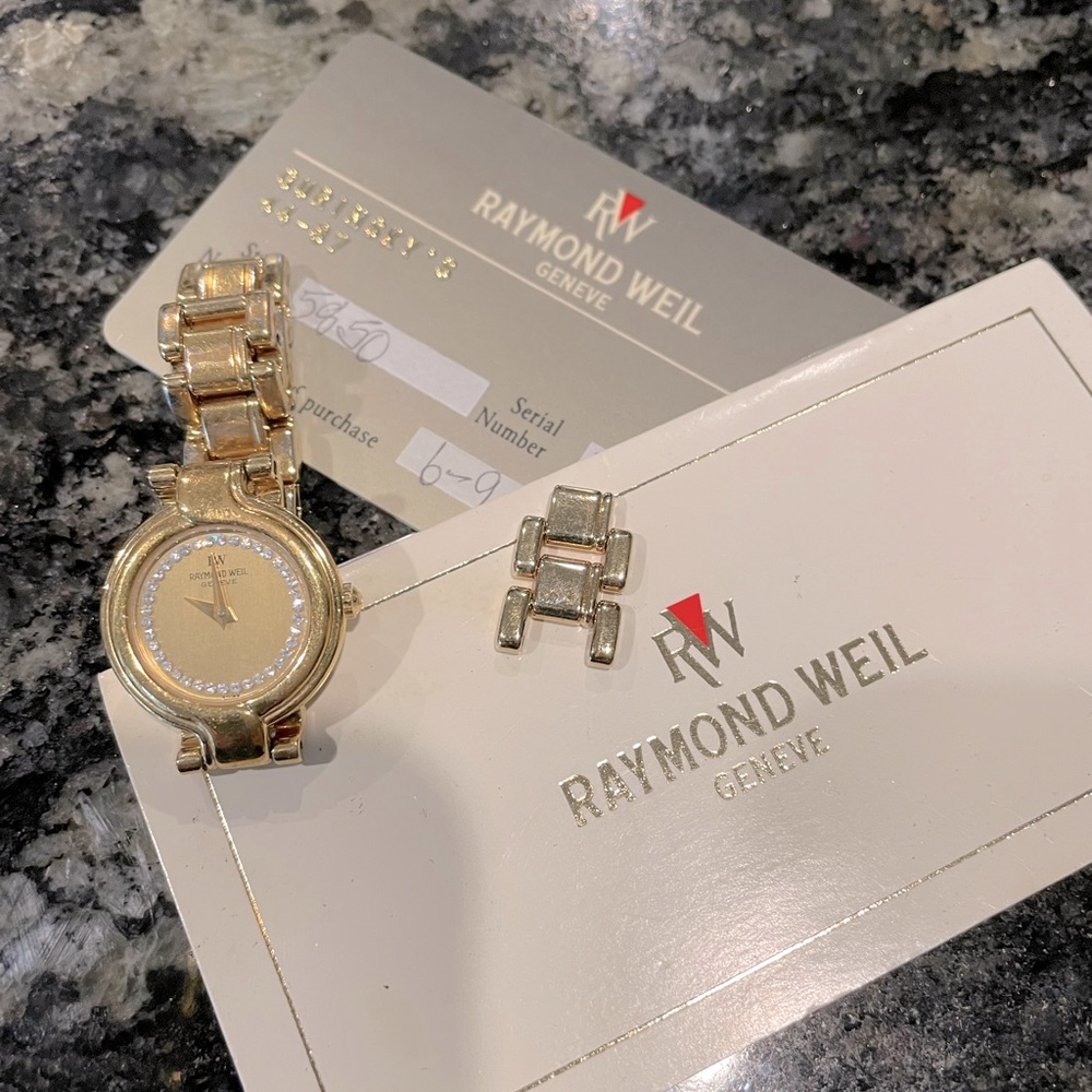 Raymond Weil ladies gold plated watch.